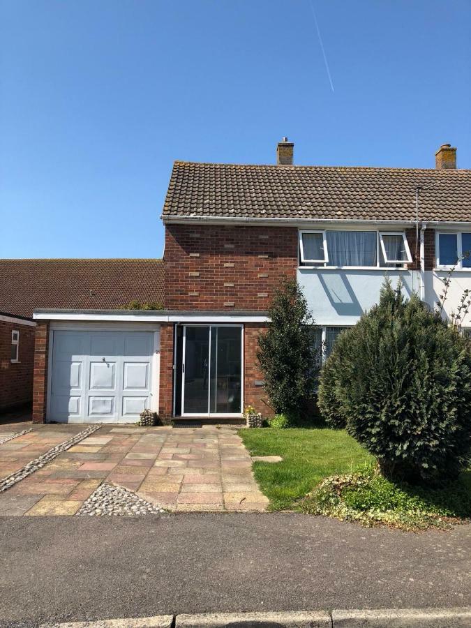 فيلا فولكستونفي Idyllic 3-Bed House. 5-Min From Channel Tunnel المظهر الخارجي الصورة